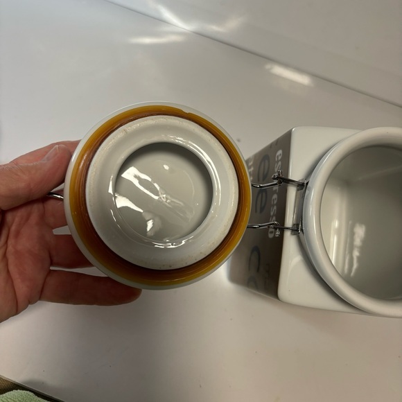 Basiq Coffee Expresso Latte Canister Jar Decor Accent Storage Airtight S… - Picture 8 of 8